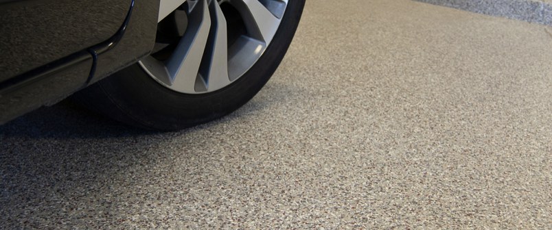 Epoxy flake garage floor